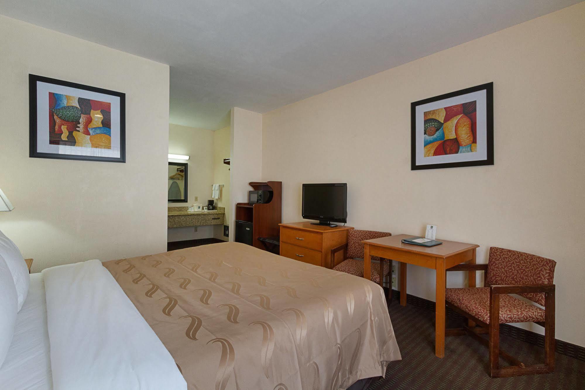 Quality Inn & Suites Хантингтон-Бич Экстерьер фото