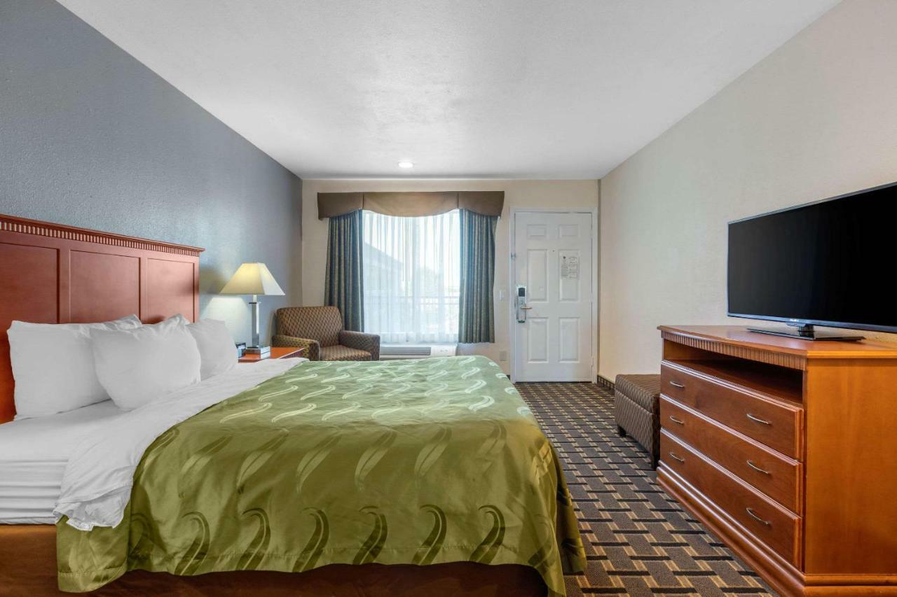 Quality Inn & Suites Хантингтон-Бич Экстерьер фото